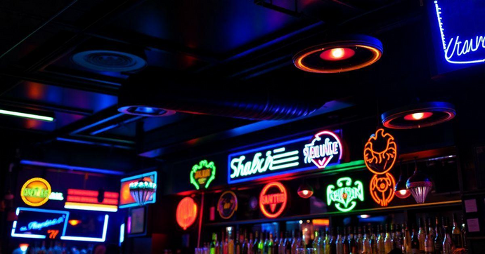 Luminoso para Bar: Ilumine Seu Espaço