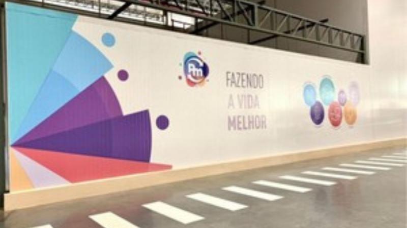 Adesivo de parede personalizado: transforme seu ambiente